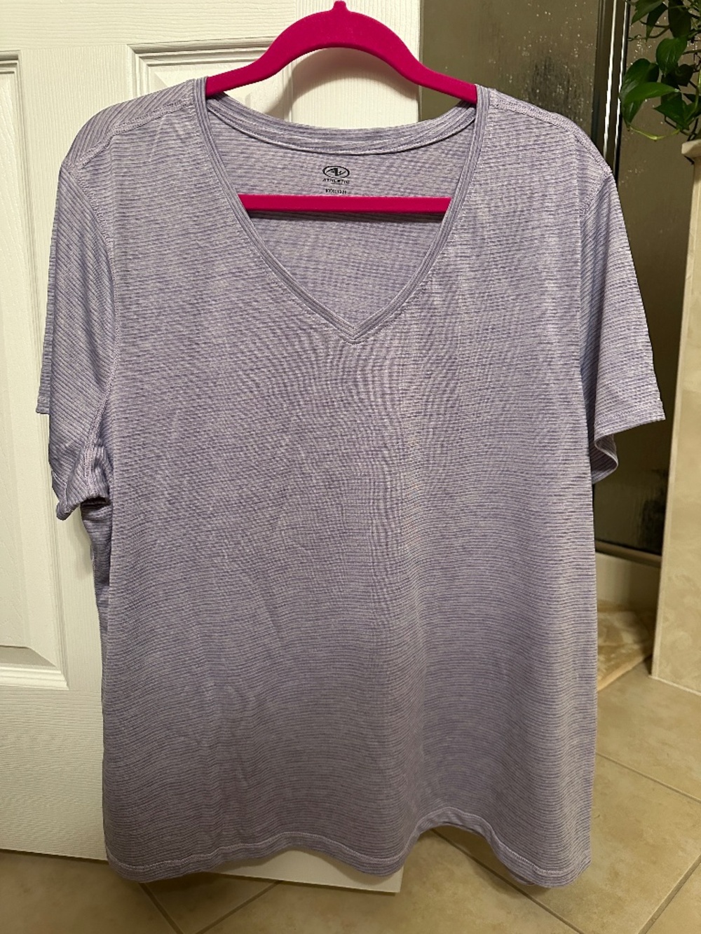 Athletic Works Women's Core Active Short Sleeve V-Neck T-Shirt Size XXXL